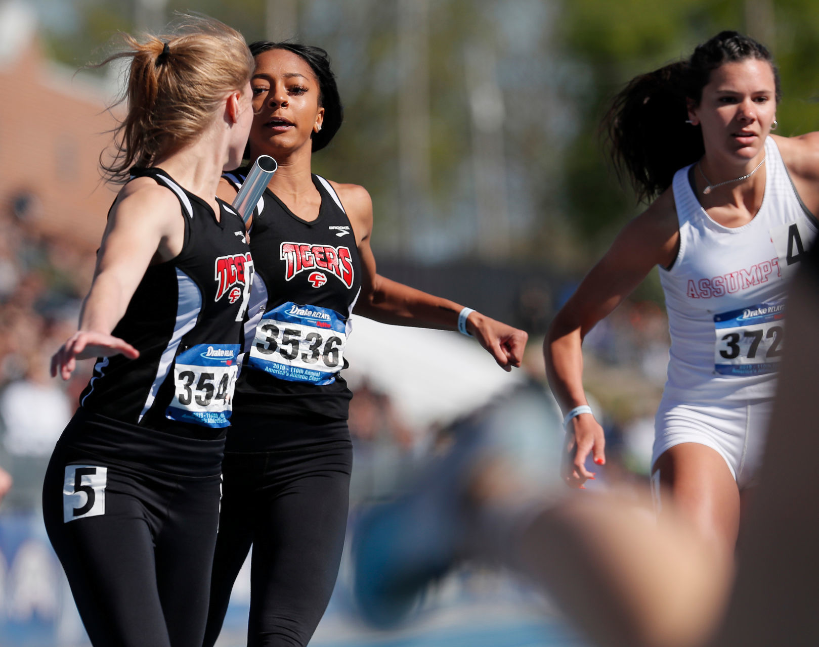 042518mp-DrakeRelays-girls-800SMR-4